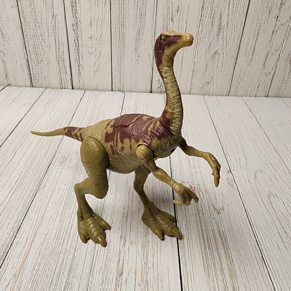 Gallimimus Jurassic Park World Figurine - Picture 1 of 6